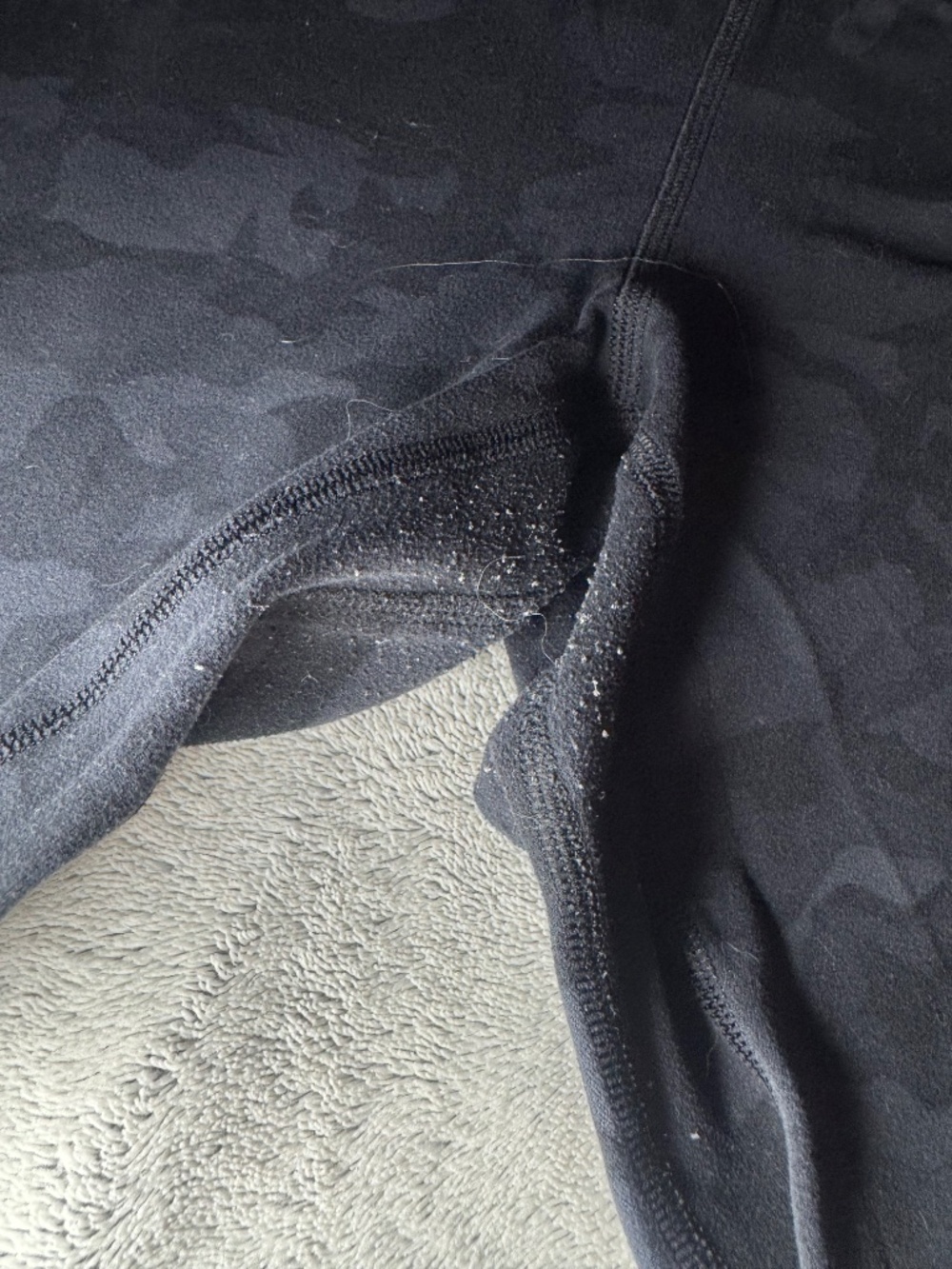 Lululemon camo leggings - Picture 4 of 4